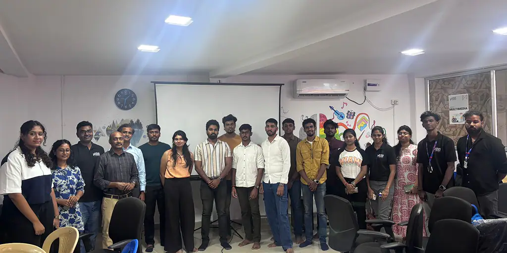 UX designers group photo at the UXINDIA UMO City Meetup